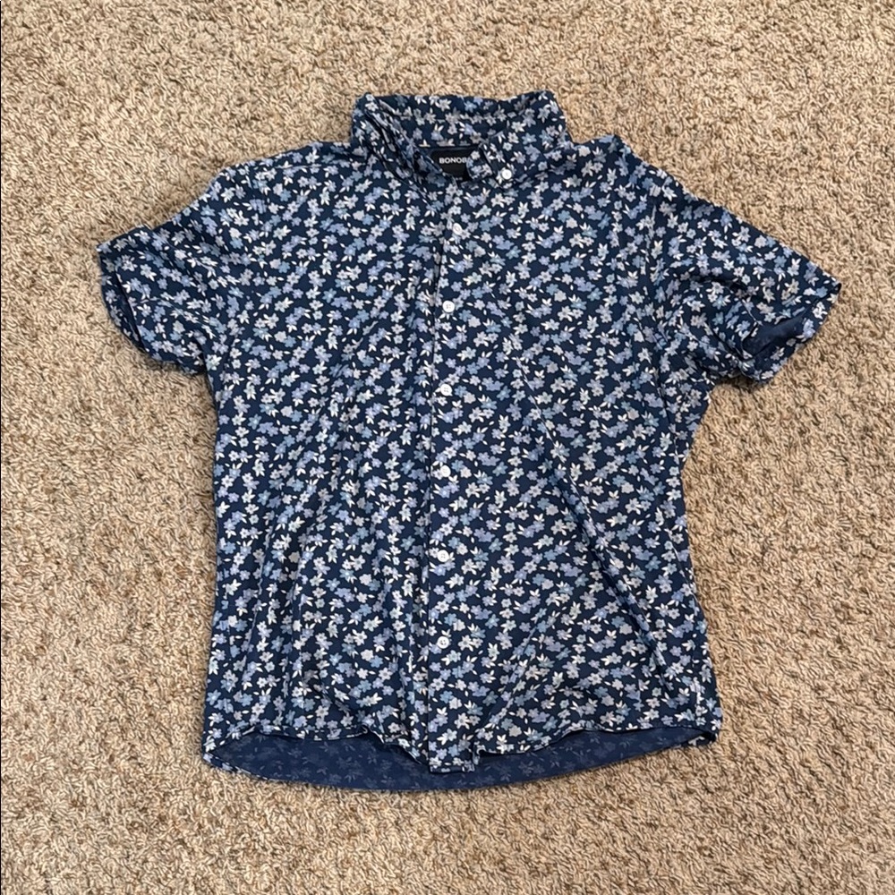 Bonobos, men’s large, short sleeve button down Floral Shirt. Lightly used